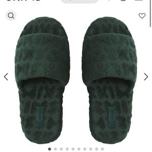 Skims Terry cloth slippers size 39